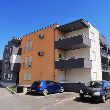 Luxury Apartment Queen 索林 外观 照片
